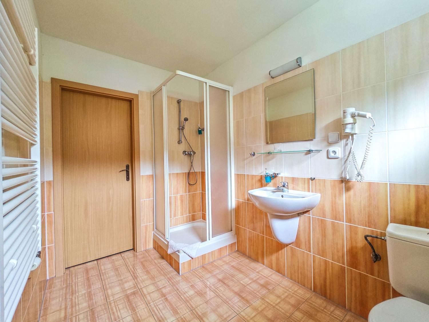 Hotel Bazant Karlovy Vary Bagian luar foto